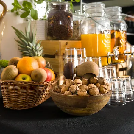 Przystan Bed & Breakfast 3*