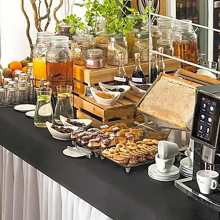 Przystan Bed & Breakfast 3*